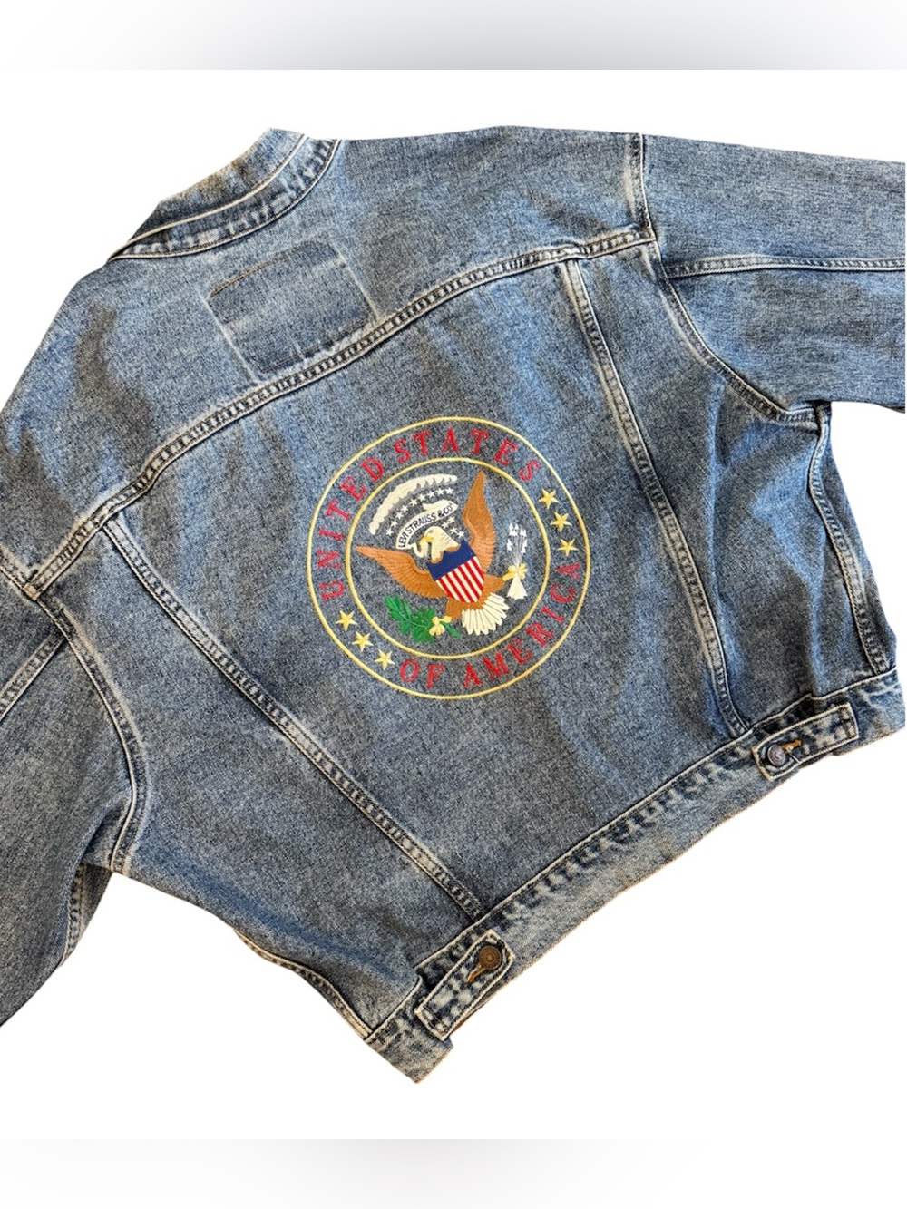 Vintage 1990s LEVI’S Oversized Denim Trucker Jean Jacket USA America Embroidery